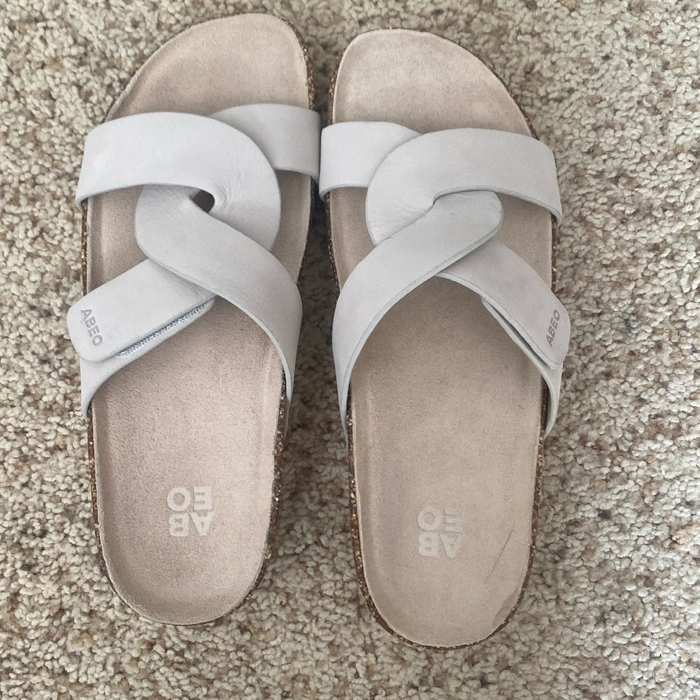 Abeos slides worn in house only like new